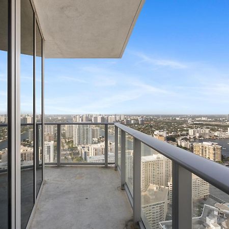 High Floor Corner 2 Bdr At Lyfe Resort Χόλιγουντ Εξωτερικό φωτογραφία