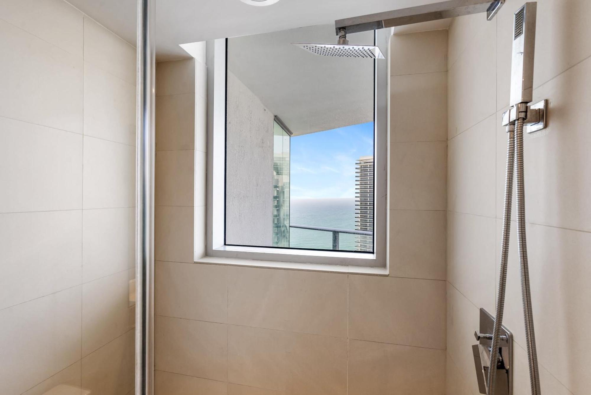 High Floor Corner 2 Bdr At Lyfe Resort Χόλιγουντ Εξωτερικό φωτογραφία